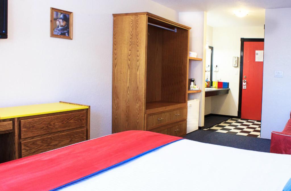 The Bulldog Hotel ซิลเวอร์สตาร์ ภายนอก รูปภาพ