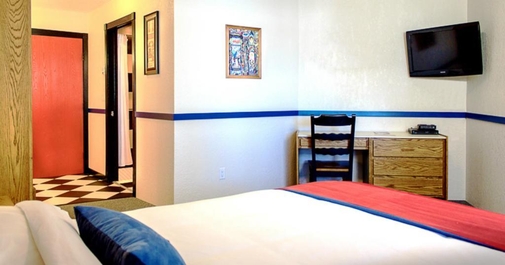 The Bulldog Hotel ซิลเวอร์สตาร์ ภายนอก รูปภาพ