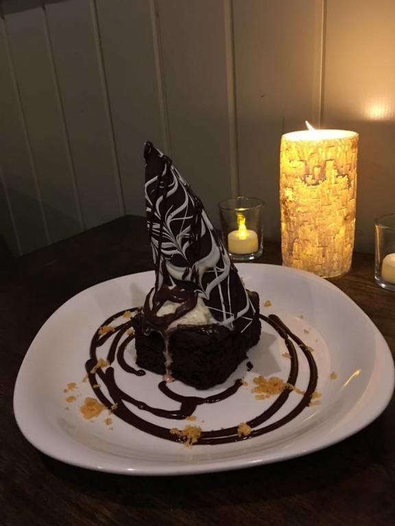 The Bulldog Hotel ซิลเวอร์สตาร์ ภายนอก รูปภาพ