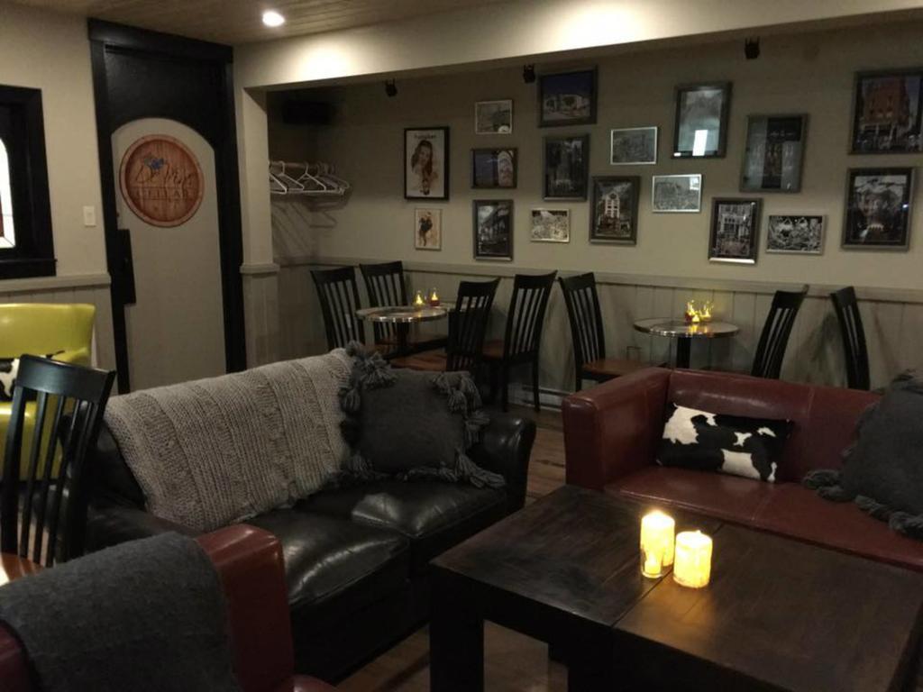 The Bulldog Hotel ซิลเวอร์สตาร์ ภายนอก รูปภาพ