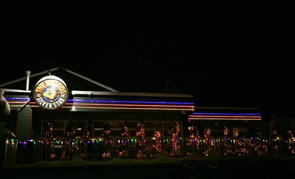 The Bulldog Hotel ซิลเวอร์สตาร์ ภายนอก รูปภาพ