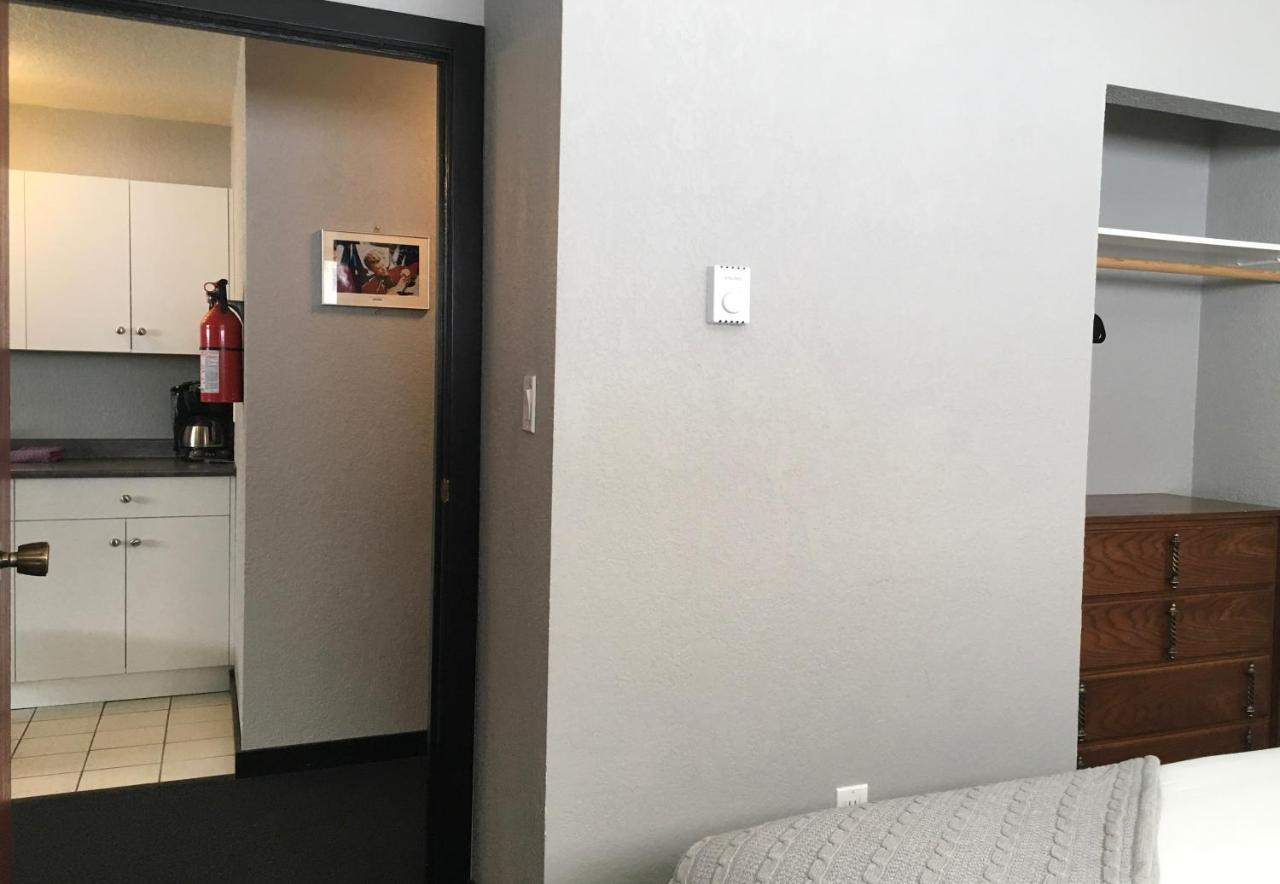 The Bulldog Hotel ซิลเวอร์สตาร์ ภายนอก รูปภาพ